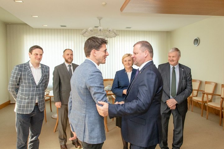 LRVK_20190408_0012.jpg